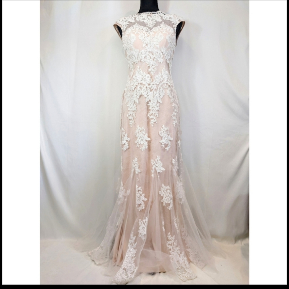 Cache gown